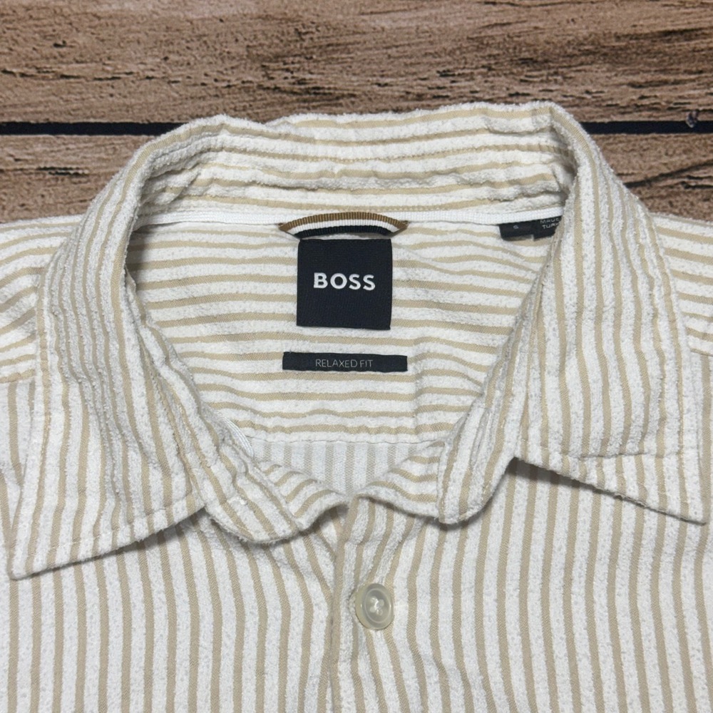 BOSS Hugo Boss Button Down Shirt Mens S Beige White Striped Relaxed Fit Textured